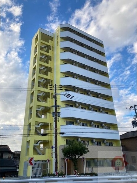 大阪市住吉区清水丘のマンションの建物外観