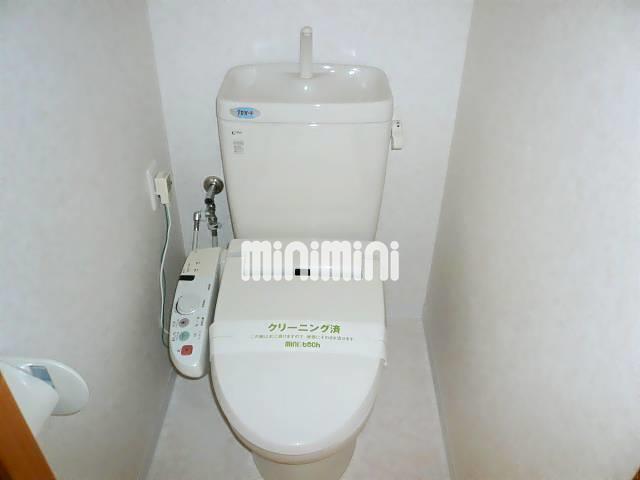 トイレ　ウォシュレット付きのトイレ