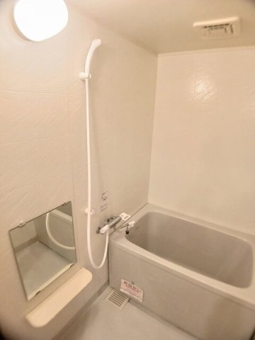 バス・シャワールーム　きれいなお風呂です