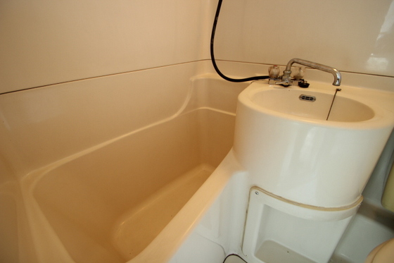 バス・シャワールーム　※別号室の写真です
