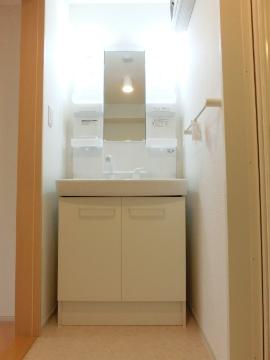 ヴィラ　洗面設備　洗面化粧台