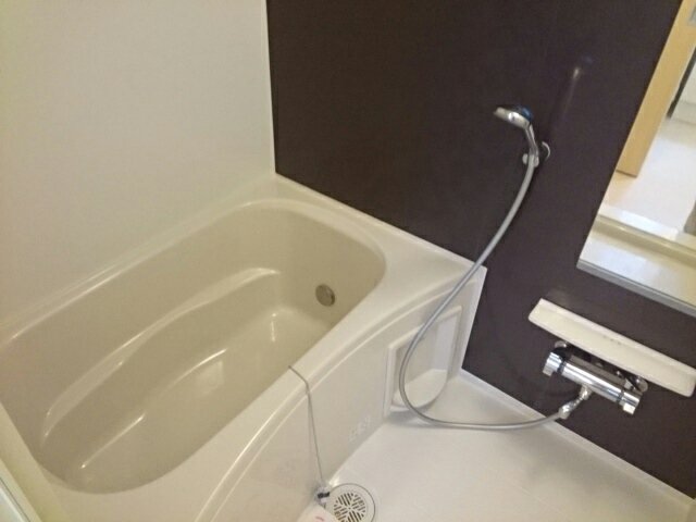 【リフレ IIIのバス・シャワールーム】