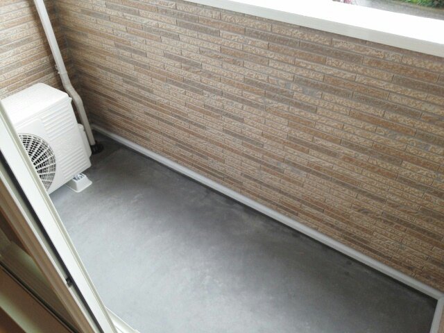 【リフレ IIIのバルコニー】