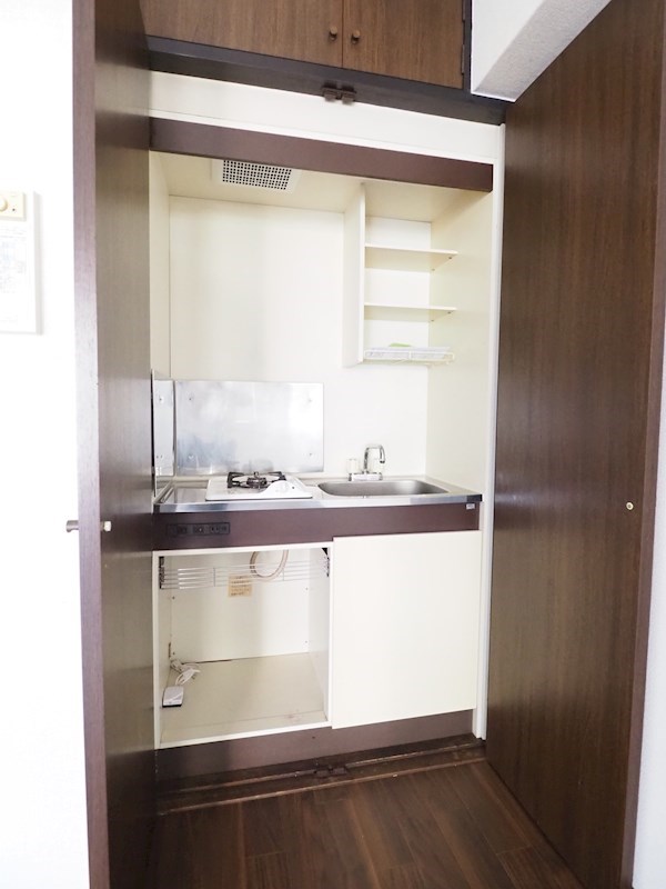 キッチン　キッチン。ガスコンロ設置済み。