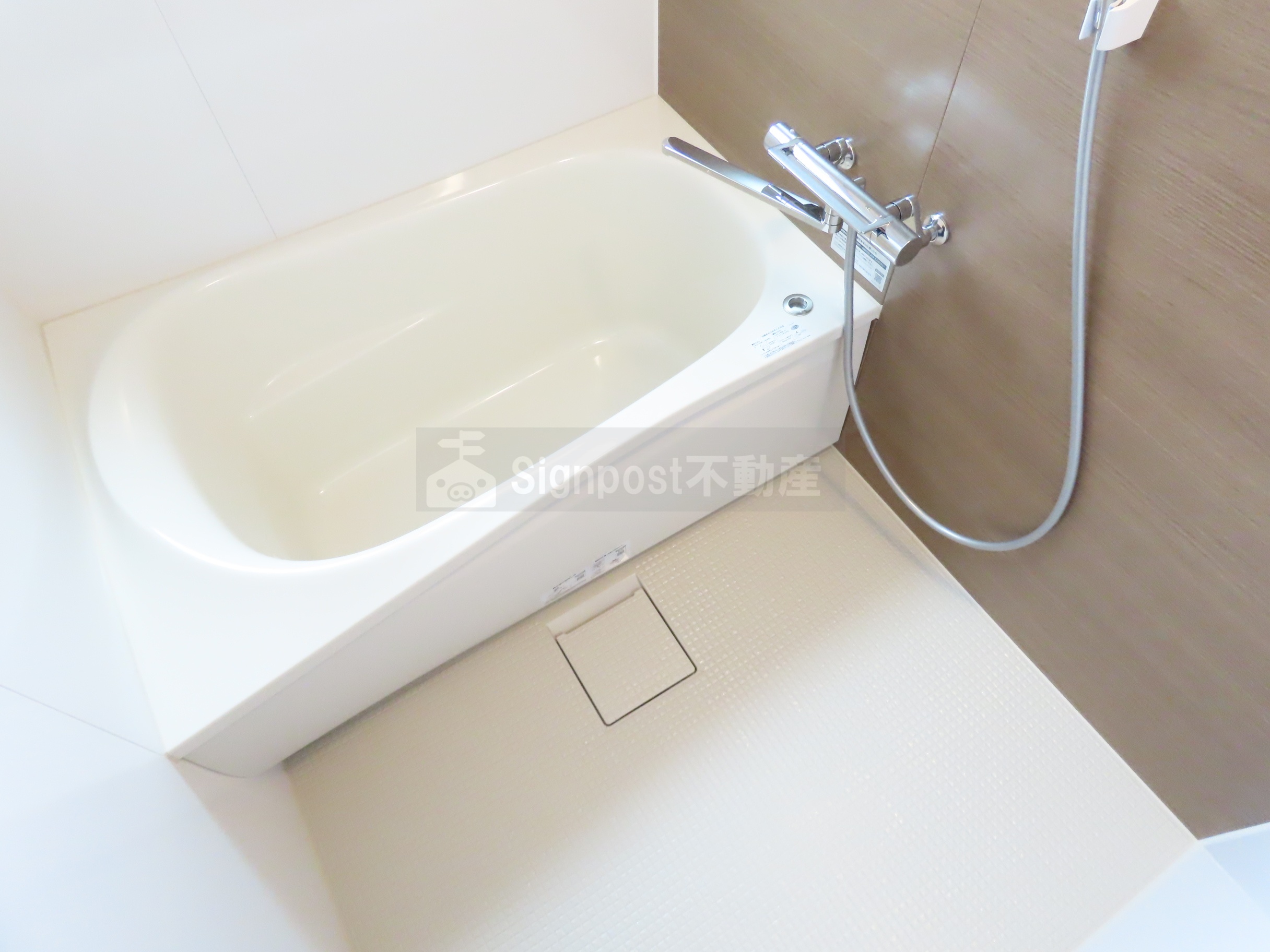 バス・シャワールーム　浴室乾燥機付き