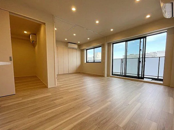 居室・リビング　写真は同タイプ住居です