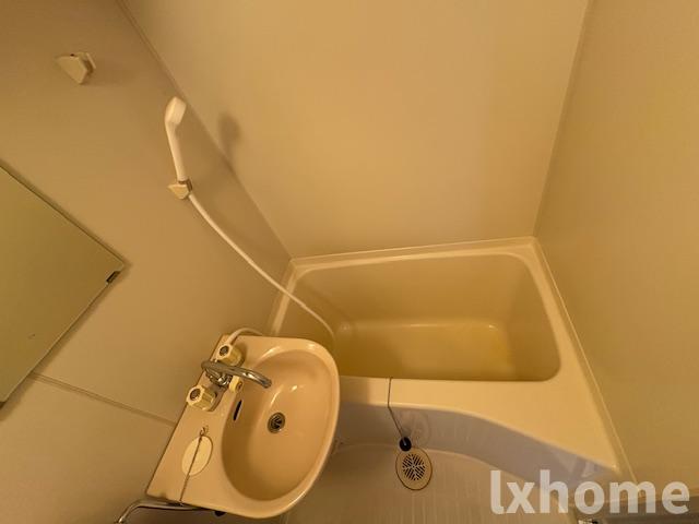 バス・シャワールーム　お風呂で日々の疲れを落としましょう