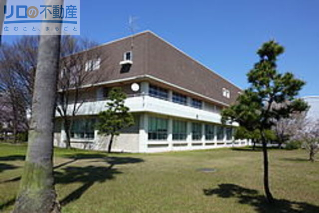 大学・短大　私立産業技術短期大学（大学・短大）まで542m