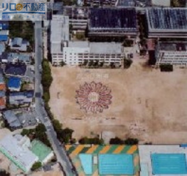 小学校　伊丹市立昆陽里小学校（小学校）まで679m