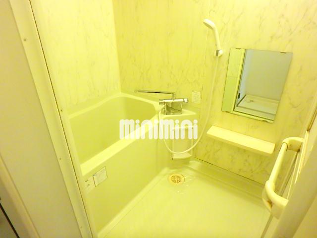 バス・シャワールーム　一日の疲れを癒してくださいませ。