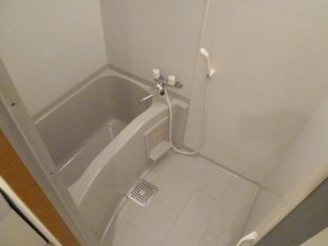 バス・シャワールーム　お風呂で日々の疲れを落としましょう