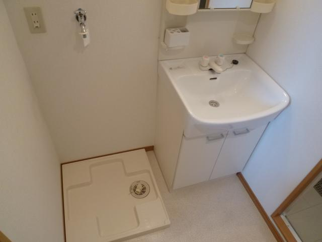 その他設備　室内洗濯機置き場です