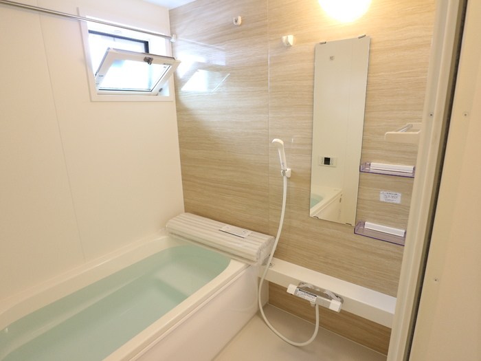 バス・シャワールーム　一日の疲れを癒すバスルームは追い炊き＆浴室乾燥機付き☆