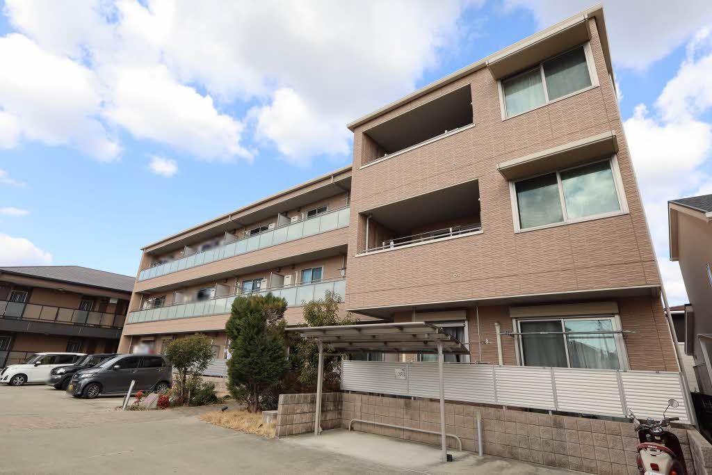 建物外観　オートロック付きでセキュリティに配慮しております。