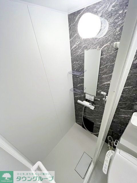 バス・シャワールーム　シャワーブース