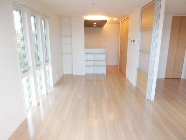 その他部屋・スペース　明るいお部屋は気分も明るくなりますね！