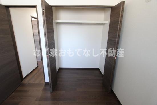 収納　同タイプ写真