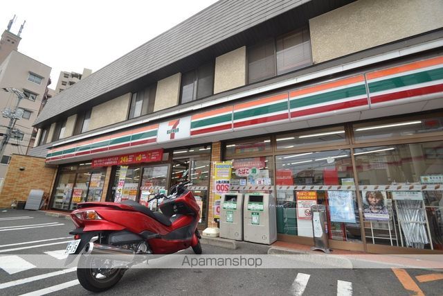 コンビニ　セブン－イレブン広島南蟹屋店（コンビニ）まで352m
