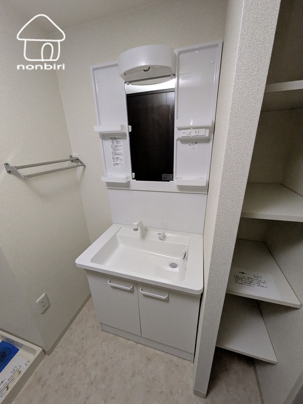 洗面設備　使いやすそうな洗面です