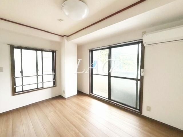 居室・リビング　洋室のお部屋です。