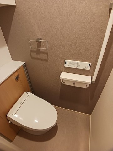トイレ　ゆったりとした空間のトイレです