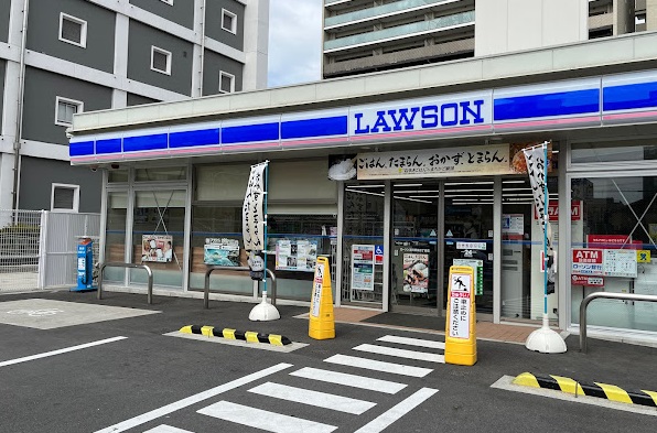 コンビニ　ローソン 淀川新高三丁目店（コンビニ）まで349m