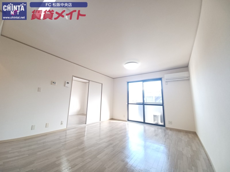 居室・リビング　同タイプ部屋写真です。
