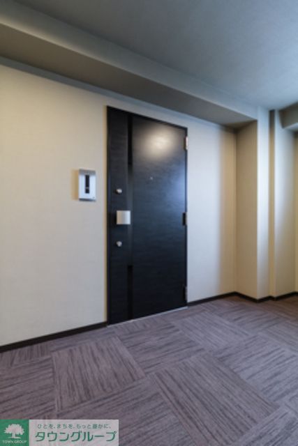 玄関　※写真は同タイプ住戸です。
