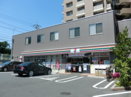 コンビニ　セブン-イレブン板橋成増３丁目店（コンビニ）まで1097m