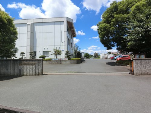 小学校　富里市立七栄小学校（小学校）まで655m