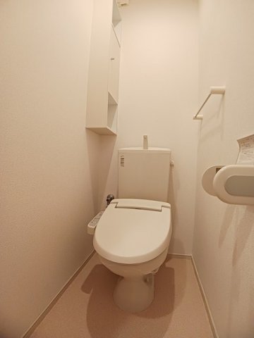 トイレ　清潔感のあるトイレです