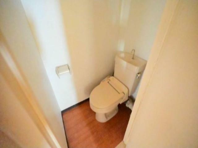 西武百草団地1号棟のトイレ写真