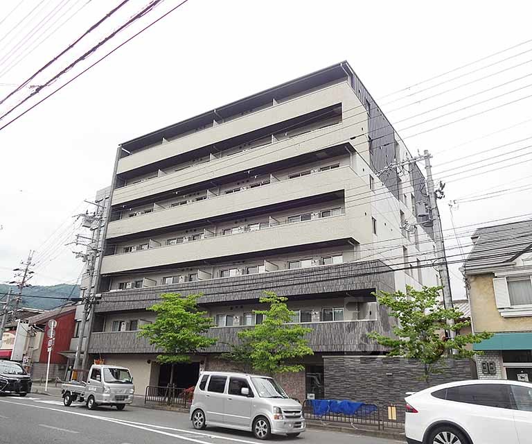 地下鉄東西線 山科駅 徒歩8分 築13年