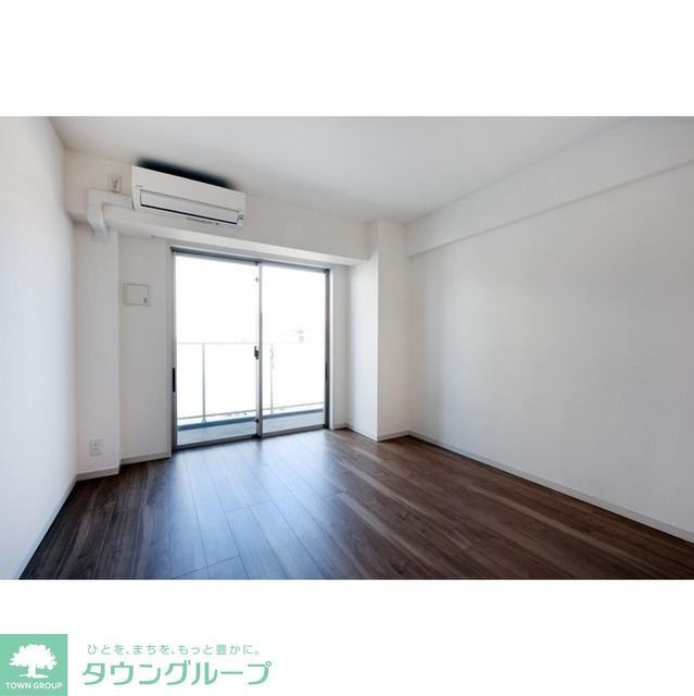 BluRock門前仲町の居間写真