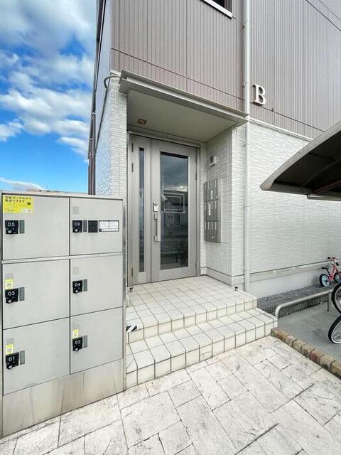 エントランス　Ｂ棟出入口