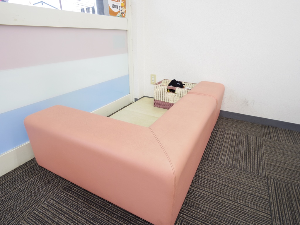 国道18号、産業道路沿いでアクセス良好。駐車場完備！<br>【キッズスペースあります！】