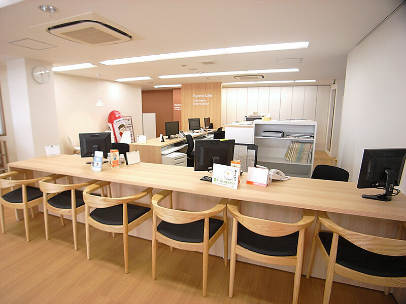 おかげ様で創業45年。地域密着のお部屋探しをご提案。<br>年間仲介件数2万件以上、全国15位の実績。