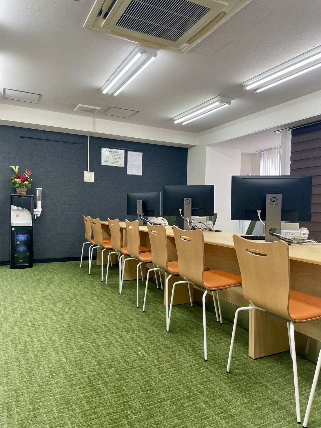 「部屋市場 浅草雷門店」はお客様にご満足いただけるよう親切丁寧な接客を心がけております。