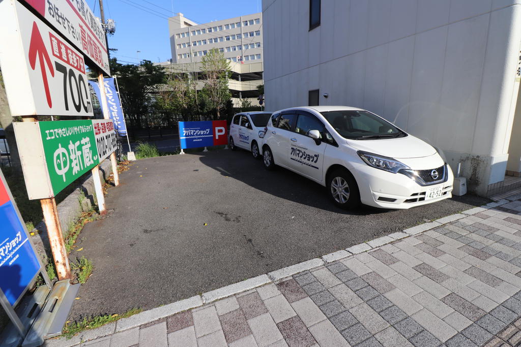 ☆【駐車場】お客様用駐車場2台分ございます！☆