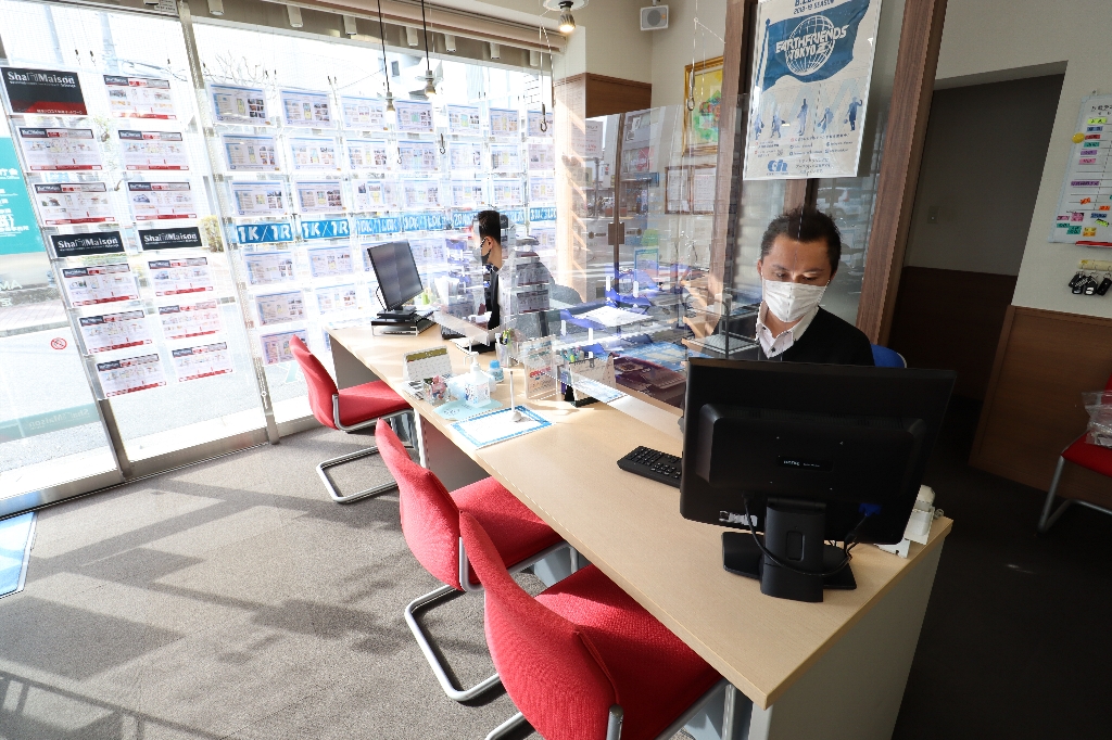 WEB内見・IT重説可能！　来店せずにご内見からご契約まで可能です