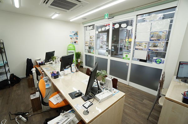 ★弊社の営業車でご案内いたします★