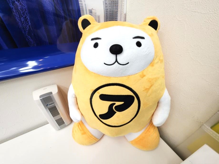 JR大阪環状線【天王寺】駅の北口を出て、すぐにアパマンショップ天王寺駅前店があります。