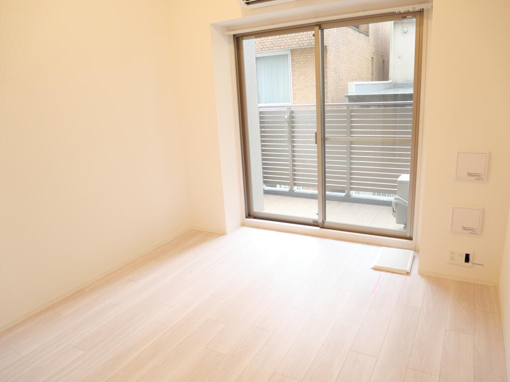 ご内見・ご来店は20時までご対応可能です。ご内見時は物件現地でのお待ち合わせでも大丈夫です。