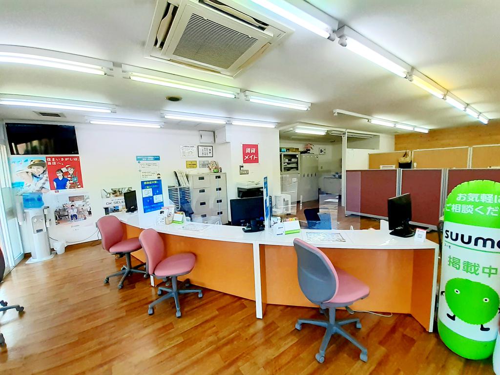 お席は3席ございます！コロナ対策として区切り板をつけてプライバシーも確保いたします。