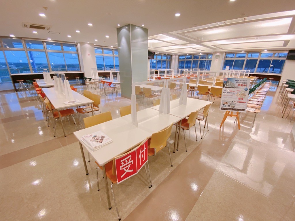 各大学との提携により一人暮らしの相談会を開催しております。学生様に好評な敷金0礼金0物件、家電家具付物件多数あり