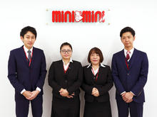 ミニミニ豊川店スタッフ全員（４人）の業界経験年数の合計は…６０年以上！