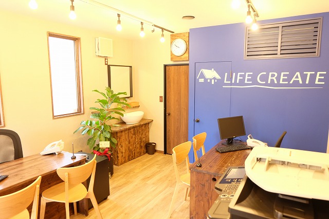 昭島駅徒歩1分！地域に根付いた経験豊富なスタッフがお客様のご担当をさせていただきます！