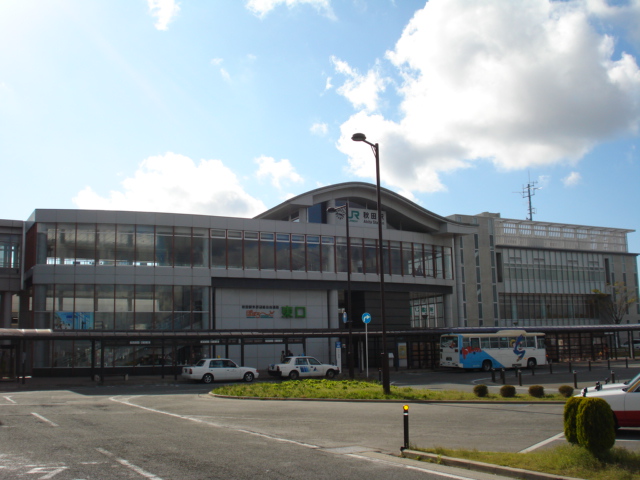 秋田駅から徒歩約3分！駐車場完備でアクセス抜群！