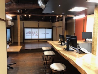 キッズスペースあり！広々とした店舗なのでお子様連れも大歓迎です