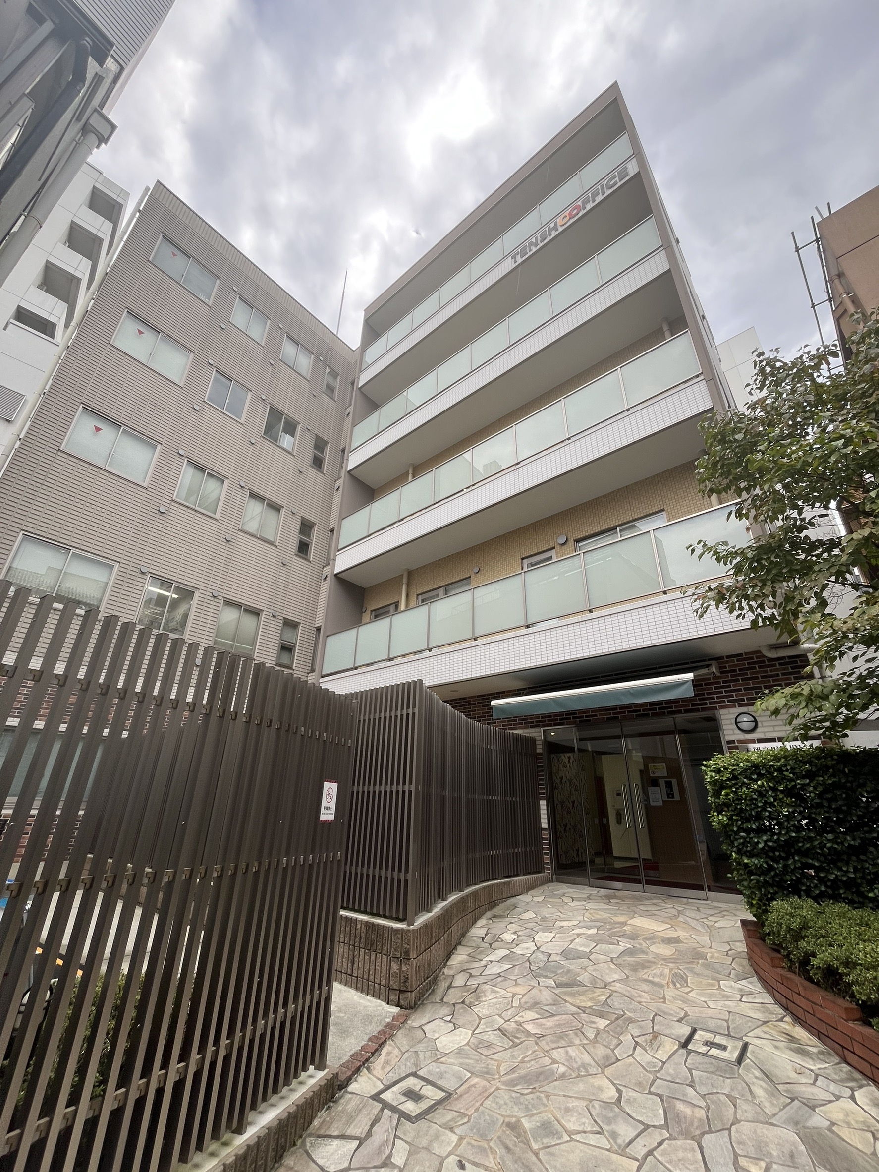 空室状況をすぐお調べします！弊社はスタッフ全員、迅速なご対応を心掛けております！